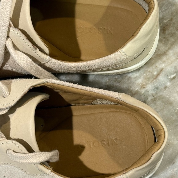 Women’s NISOLO Bria Go-To sneakers- bone. Size 9 - Picture 9 of 10